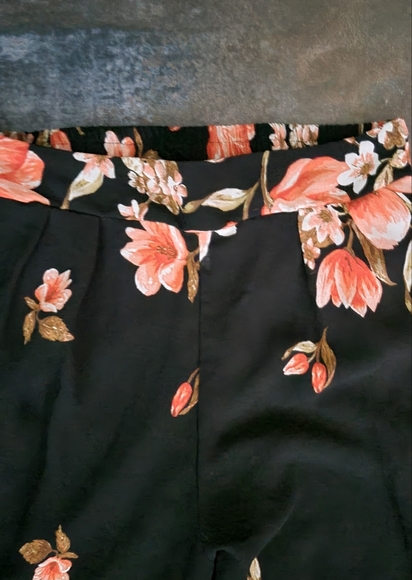 MISS AVENUE High Rise Floral Sheer Black Wide-Leg Pants Size Small - Picture 2 of 6